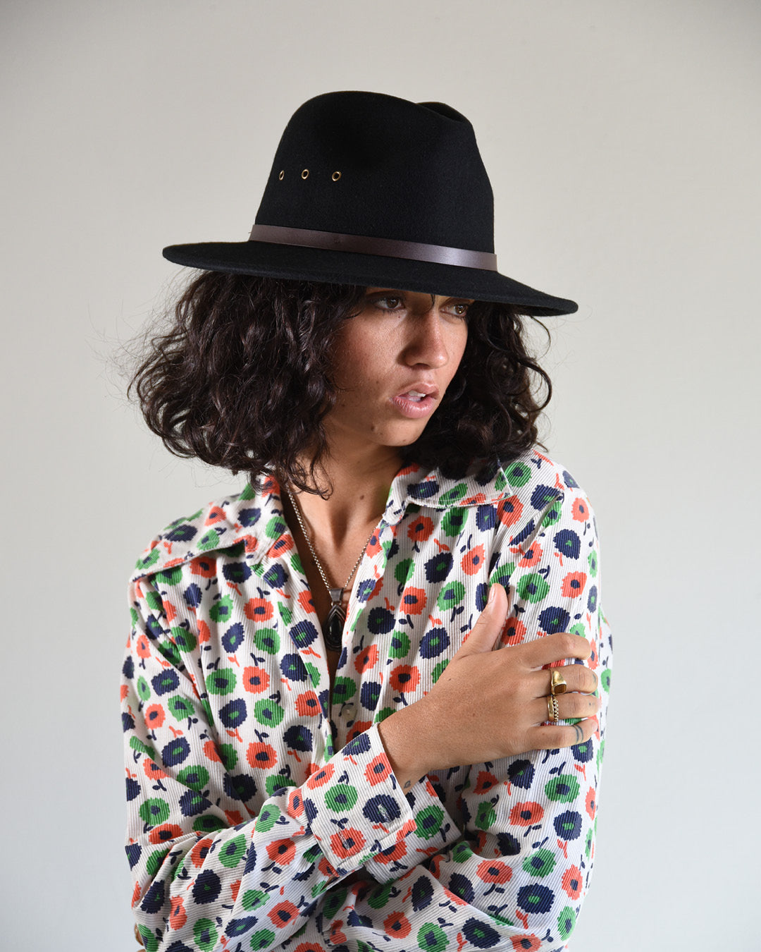 Casual Black Classic Felt Hat - Image 2