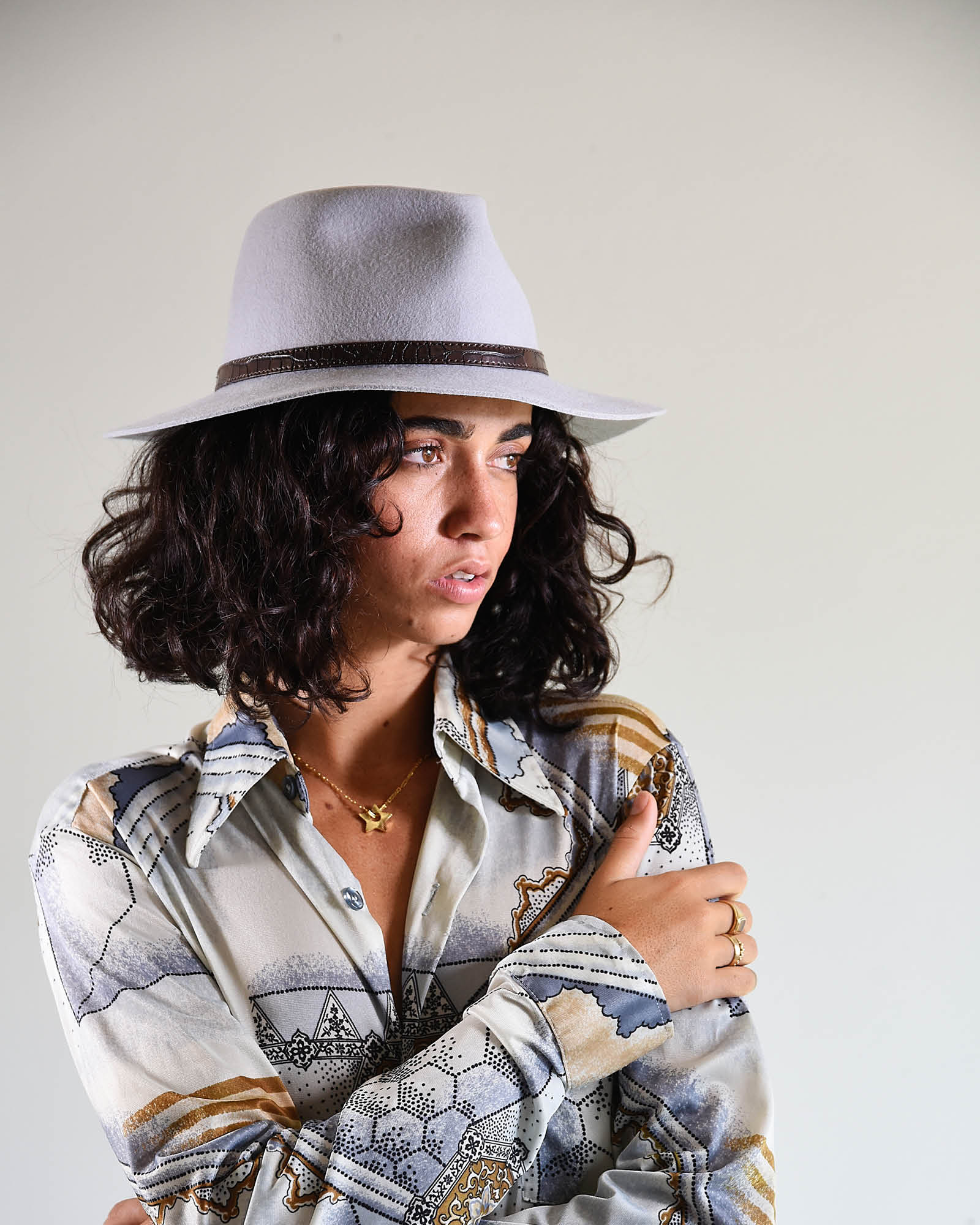 Clean Gray Classic Felt Hat - Image 4