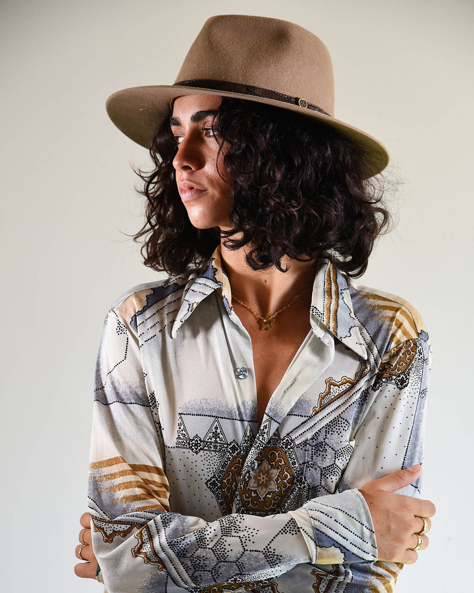 Lightweight Tan Classic Felt Hat - Image 4