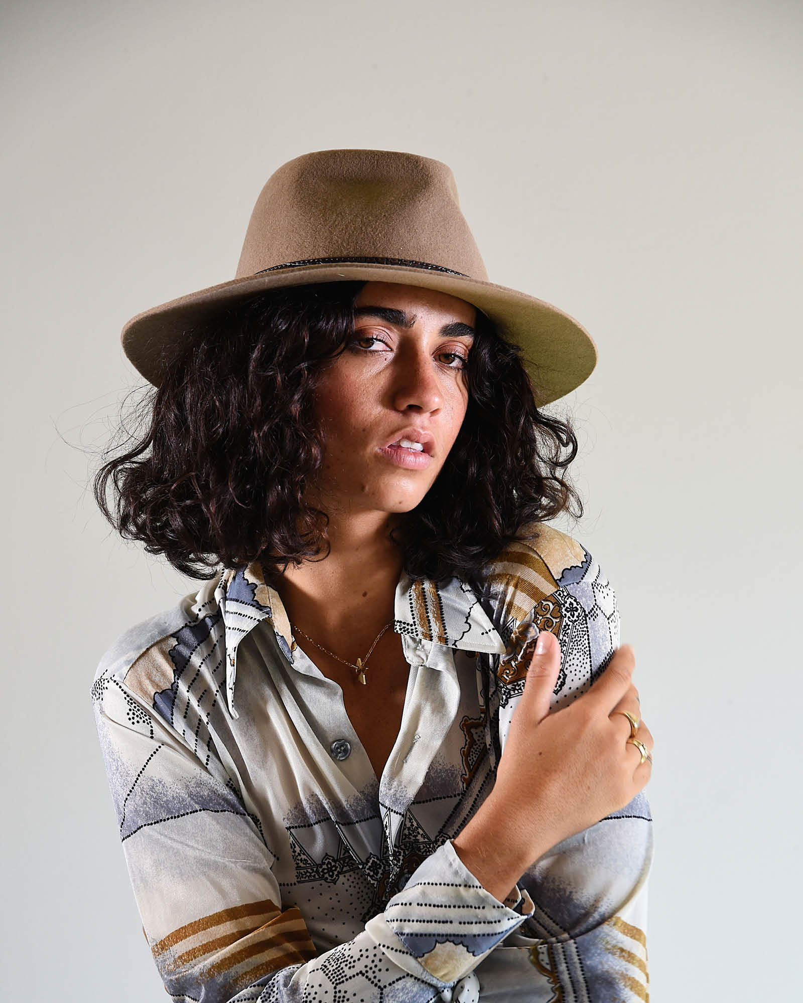 Lightweight Tan Classic Felt Hat - Image 5