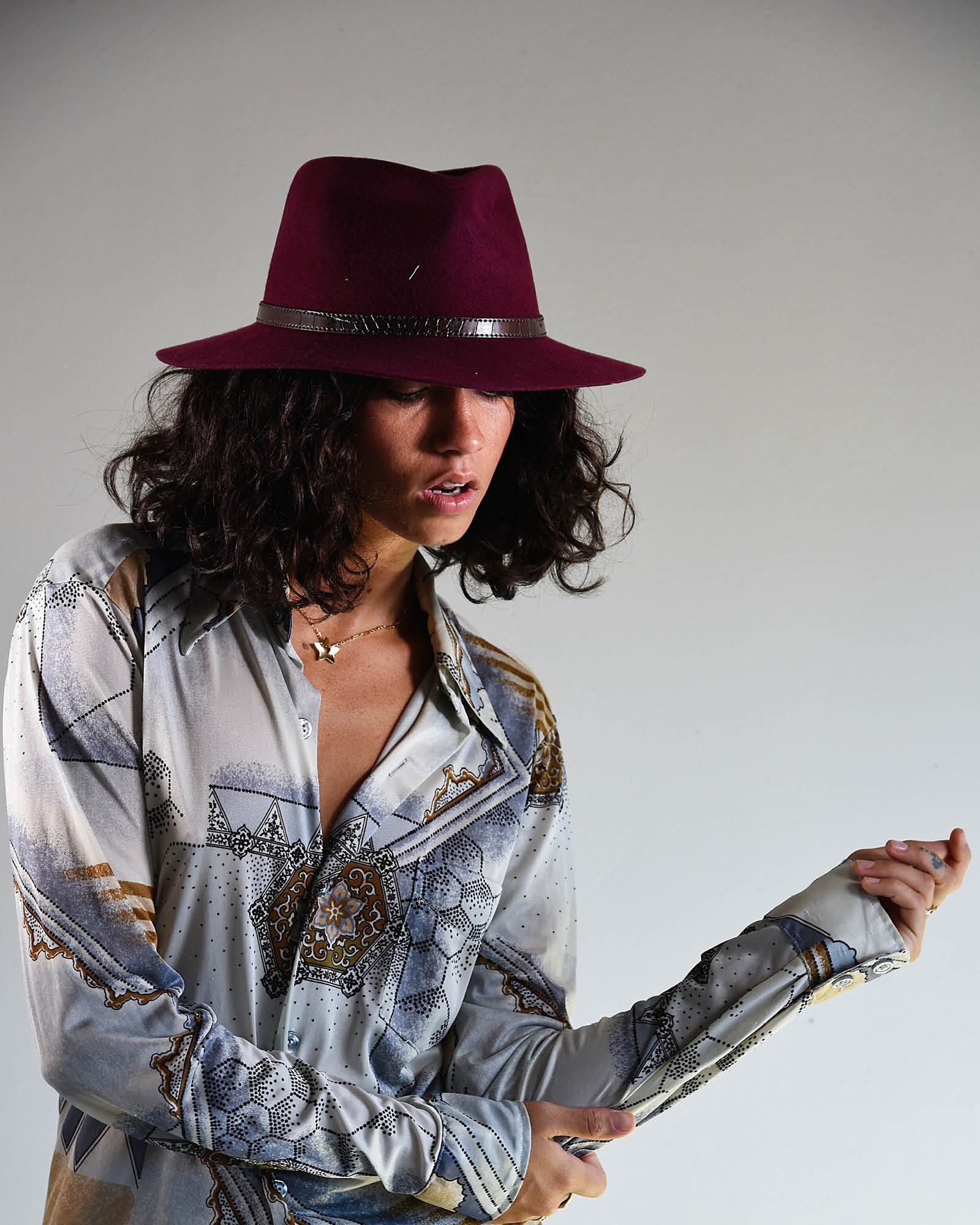 Refined Wine Classic Felt Hat - Image 4