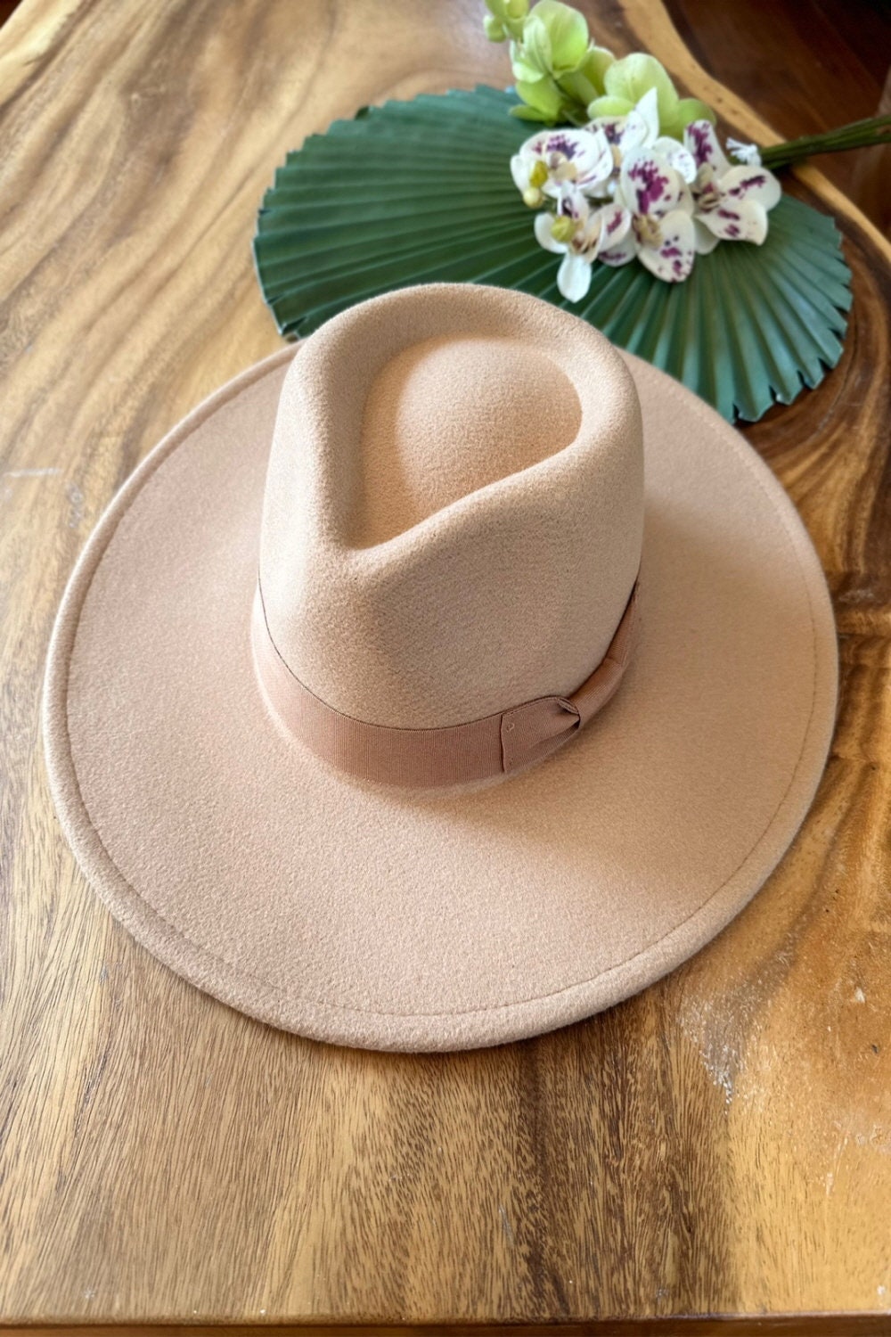 Vegan Felt Fedora Hat: Wide Brim Rancher Style, Adjustable Fit - Image 5