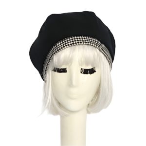Wool Beret with Patterned Finish